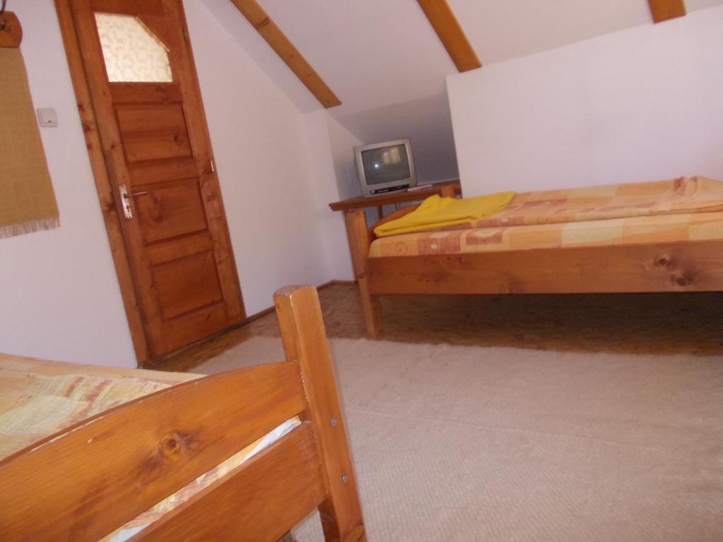 Pensiunea Adina Cavnic Habitación foto